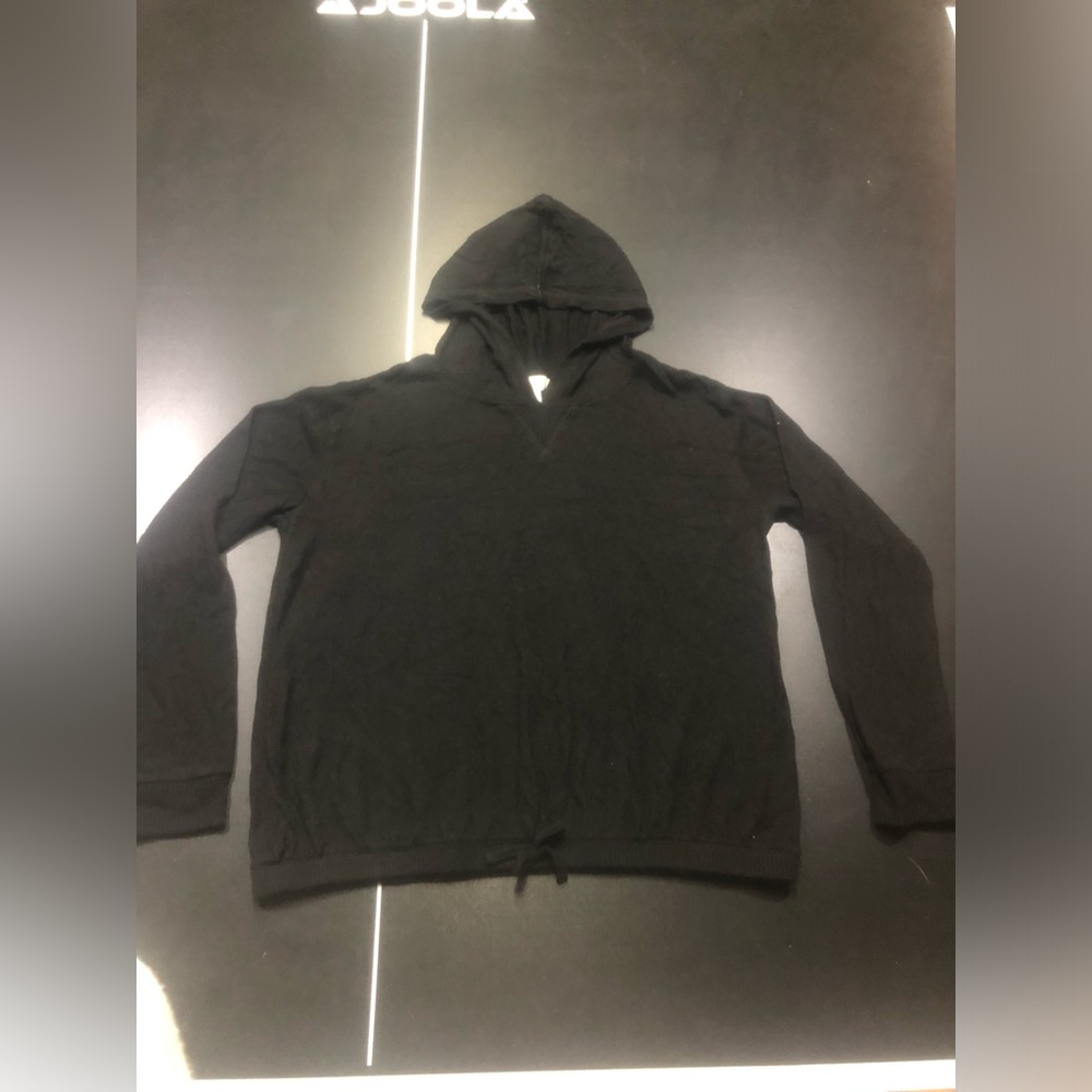 Long sleeve hooded shirt